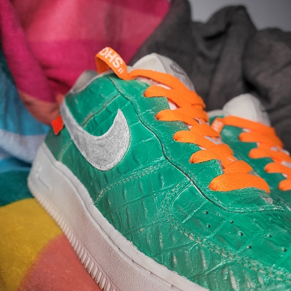 Nike custom af1 gatorskin - Picture 3 of 9